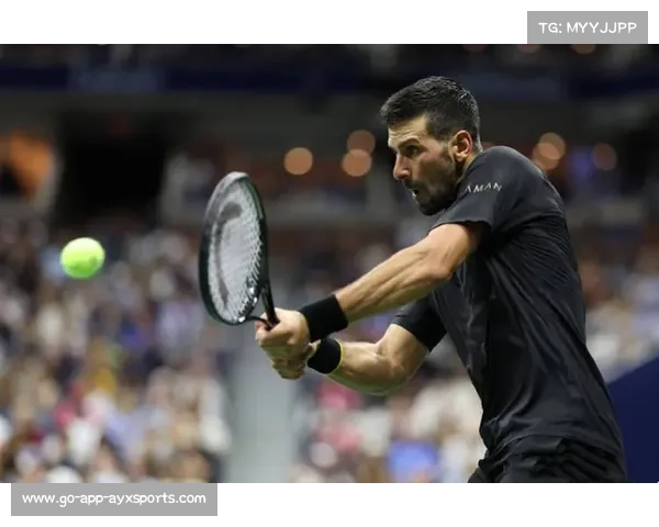 德约科维奇两度医疗暂停仍顽强完赛无缘上海赛决赛令人惋惜